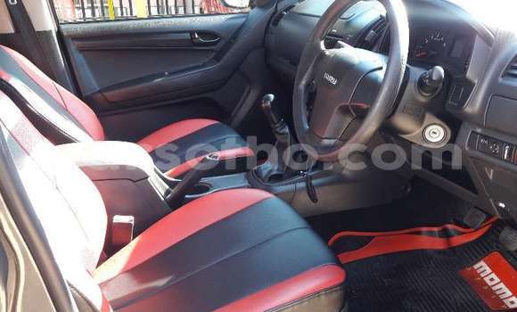 Acheter Occasion Voiture Isuzu KB Marron à Mohale's Hoek, Mohale's Hoek Acheter Occasion Voiture Isuzu KB Marron à Mohale's Hoek, Mohale's Hoek