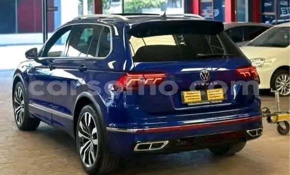 Buy Used Volkswagen Tiguan Blue Car in Maseru in Maseru Buy Used Volkswagen Tiguan Blue Car in Maseru in Maseru