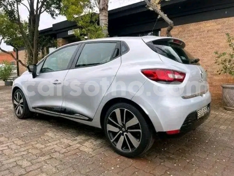 Big with watermark renault clio maseru maseru 30994