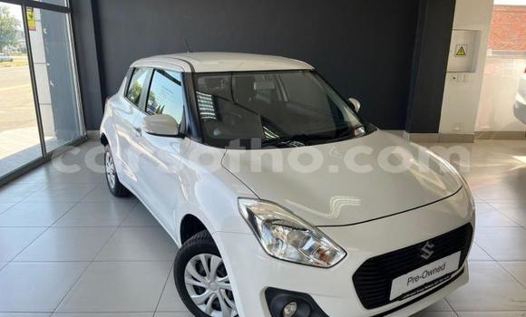 Buy Used Suzuki Swift White Car in Thaba–Tseka in Mafeteng