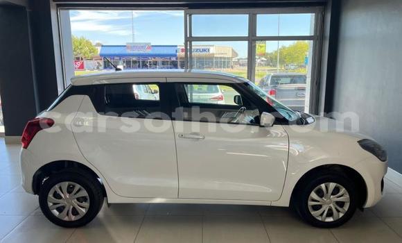 Buy Used Suzuki Swift White Car in Thaba–Tseka in Mafeteng Buy Used Suzuki Swift White Car in Thaba–Tseka in Mafeteng