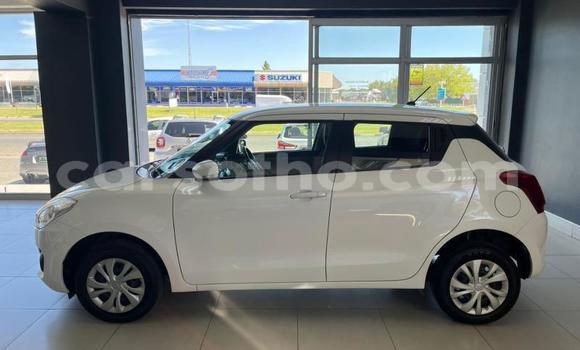 Buy Used Suzuki Swift White Car in Thaba–Tseka in Mafeteng Buy Used Suzuki Swift White Car in Thaba–Tseka in Mafeteng
