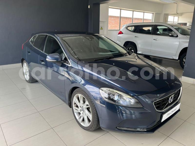 Big with watermark volvo v40 quthing qacha s nek 30999