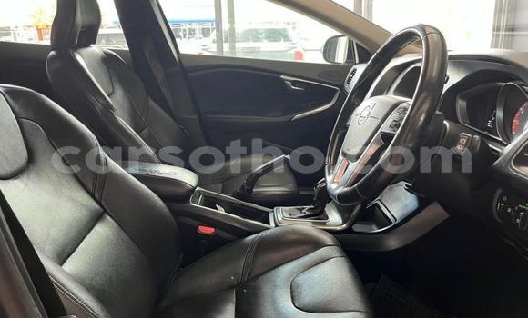 Buy Used Volvo V40 Blue Car in Qacha's Nek in Quthing Buy Used Volvo V40 Blue Car in Qacha's Nek in Quthing