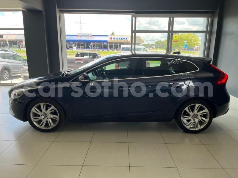 Big with watermark volvo v40 quthing qacha s nek 30999