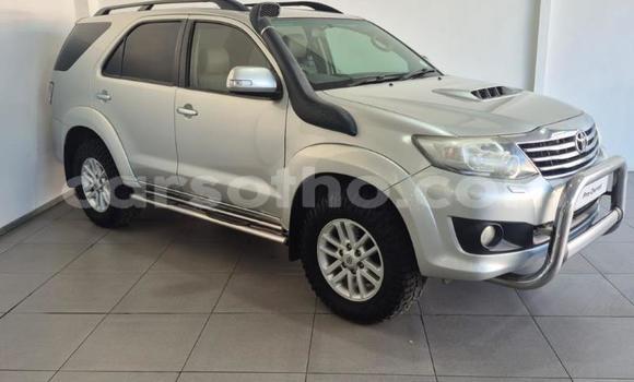 Buy Used Toyota Fortuner White Car in Maseru in Maseru Buy Used Toyota Fortuner White Car in Maseru in Maseru