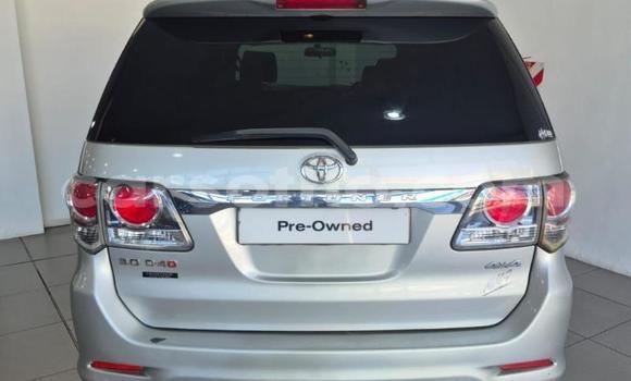 Buy Used Toyota Fortuner White Car in Maseru in Maseru Buy Used Toyota Fortuner White Car in Maseru in Maseru