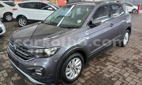 Buy Used Volkswagen T-Roc Black Car in Maseru in Maseru Buy Used Volkswagen T-Roc Black Car in Maseru in Maseru