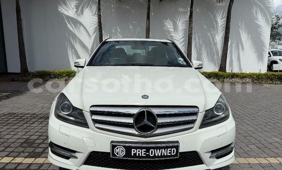 اشتري مستعمل Mercedes-Benz C–Class White سيارة في Maseru في Maseru اشتري مستعمل Mercedes-Benz C–Class White سيارة في Maseru في Maseru