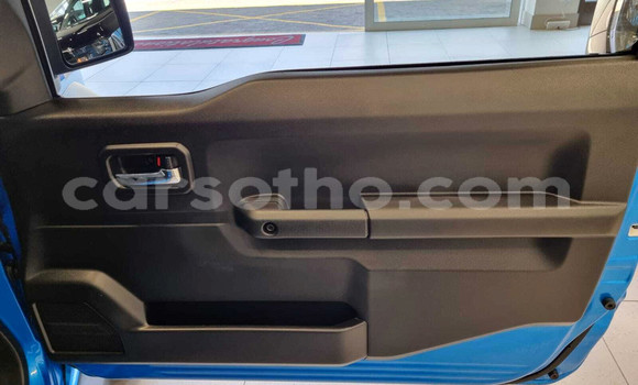 اشتري مستعمل Suzuki Jimny Blue سيارة في Maseru في Maseru اشتري مستعمل Suzuki Jimny Blue سيارة في Maseru في Maseru