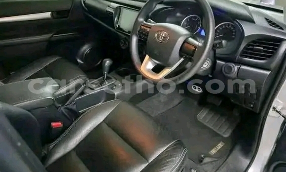 Buy Used Toyota Hilux Silver Car in Maseru in Maseru Buy Used Toyota Hilux Silver Car in Maseru in Maseru