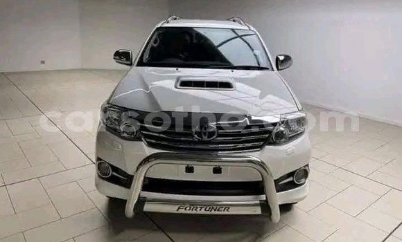 Buy Used Toyota Fortuner White Car in Qacha's Nek in Quthing Buy Used Toyota Fortuner White Car in Qacha's Nek in Quthing