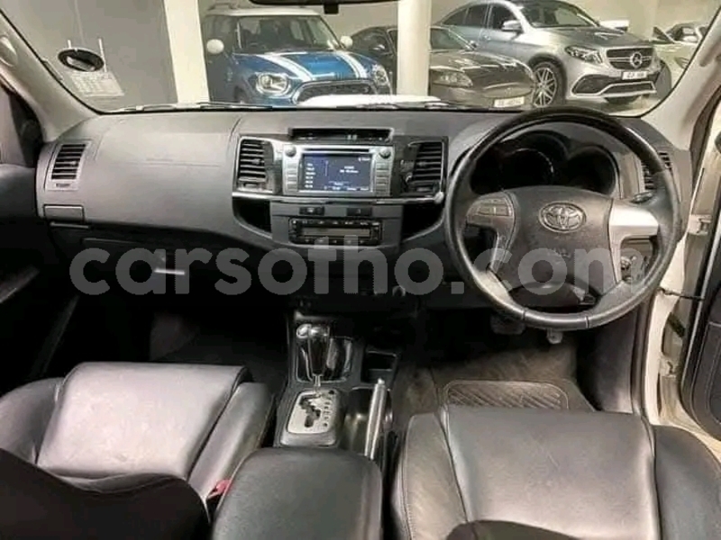 Big with watermark toyota fortuner quthing qacha s nek 31037