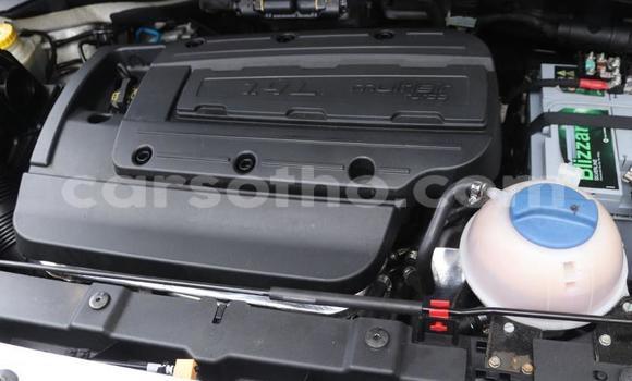 Buy Used Jeep Renegade White Car in Peka in Leribe Buy Used Jeep Renegade White Car in Peka in Leribe