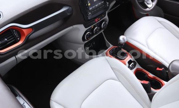 Buy Used Jeep Renegade White Car in Peka in Leribe Buy Used Jeep Renegade White Car in Peka in Leribe
