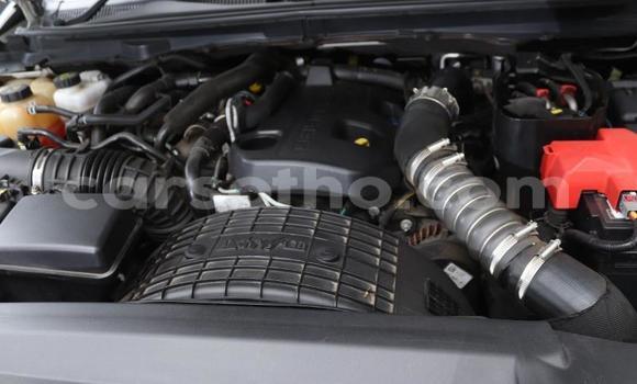 Buy Used Ford Everest White Car in Peka in Leribe Buy Used Ford Everest White Car in Peka in Leribe