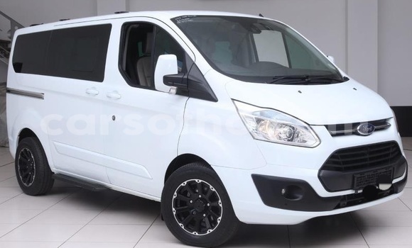 Buy Used Ford Tourneo Custom White Car in Mokhotlong in Berea