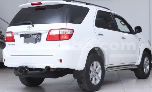 Buy Used Toyota Fortuner White Car in Mokhotlong in Berea Buy Used Toyota Fortuner White Car in Mokhotlong in Berea