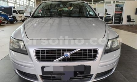 Buy Used Volvo S40 Silver Car in Mafeteng in Mafeteng Buy Used Volvo S40 Silver Car in Mafeteng in Mafeteng