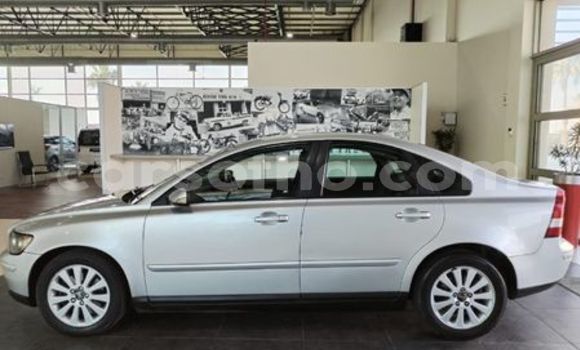 Buy Used Volvo S40 Silver Car in Mafeteng in Mafeteng Buy Used Volvo S40 Silver Car in Mafeteng in Mafeteng