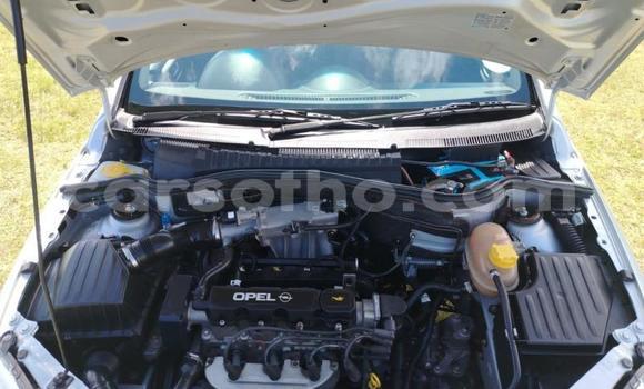 Sayi Na hannu Opel Corsa Silver Mota in Maseru a Maseru Sayi Na hannu Opel Corsa Silver Mota in Maseru a Maseru