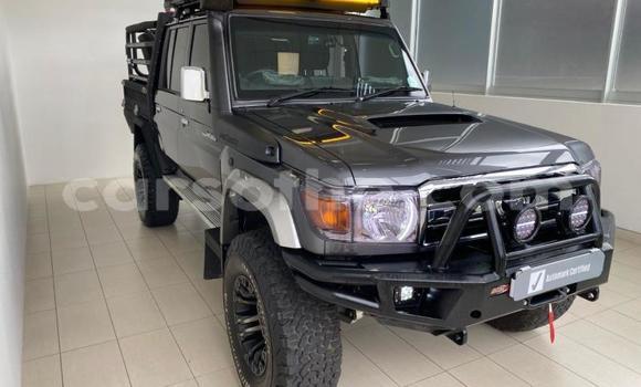 Sayi Na hannu Toyota Land Cruiser Black Mota in Maseru a Maseru Sayi Na hannu Toyota Land Cruiser Black Mota in Maseru a Maseru