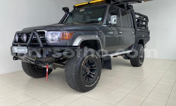 Sayi Na hannu Toyota Land Cruiser Black Mota in Maseru a Maseru Sayi Na hannu Toyota Land Cruiser Black Mota in Maseru a Maseru