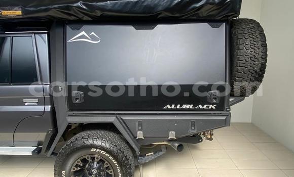 Sayi Na hannu Toyota Land Cruiser Black Mota in Maseru a Maseru Sayi Na hannu Toyota Land Cruiser Black Mota in Maseru a Maseru