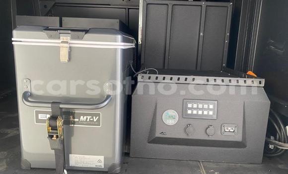 Sayi Na hannu Toyota Land Cruiser Black Mota in Maseru a Maseru Sayi Na hannu Toyota Land Cruiser Black Mota in Maseru a Maseru