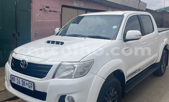 Buy Used Toyota Hilux White Car in Maseru in Maseru Buy Used Toyota Hilux White Car in Maseru in Maseru