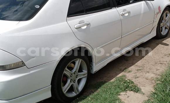 Buy Used Toyota Altezza White Car in Maseru in Maseru Buy Used Toyota Altezza White Car in Maseru in Maseru