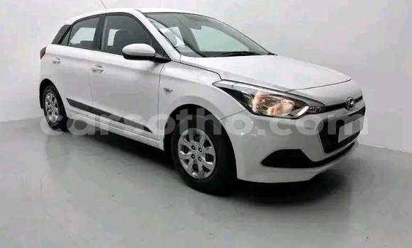 Buy Used Hyundai i20 White Car in Maseru in Maseru Buy Used Hyundai i20 White Car in Maseru in Maseru