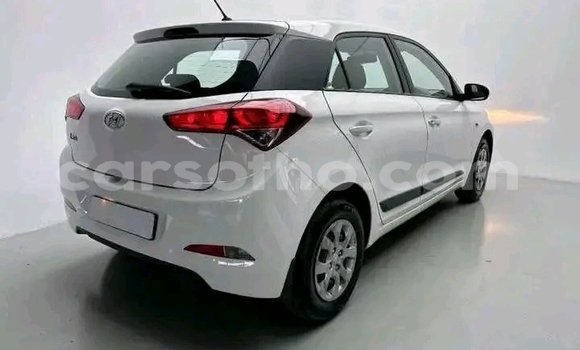 Buy Used Hyundai i20 White Car in Maseru in Maseru Buy Used Hyundai i20 White Car in Maseru in Maseru