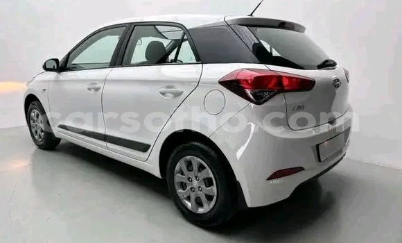 Buy Used Hyundai i20 White Car in Maseru in Maseru Buy Used Hyundai i20 White Car in Maseru in Maseru