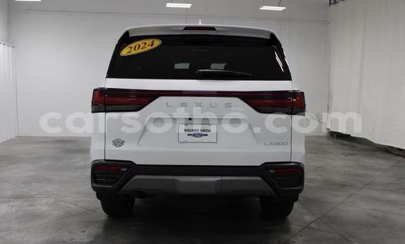 Buy Used Lexus LX White Car in Mafeteng in Mafeteng Buy Used Lexus LX White Car in Mafeteng in Mafeteng