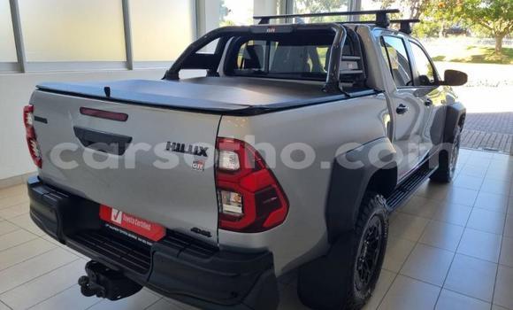 Buy Used Toyota Hilux Silver Car in Maseru in Maseru Buy Used Toyota Hilux Silver Car in Maseru in Maseru