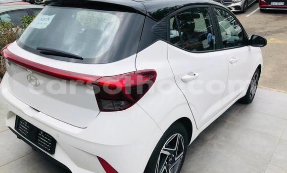 Buy Used Hyundai i10 White Car in Maseru in Maseru Buy Used Hyundai i10 White Car in Maseru in Maseru