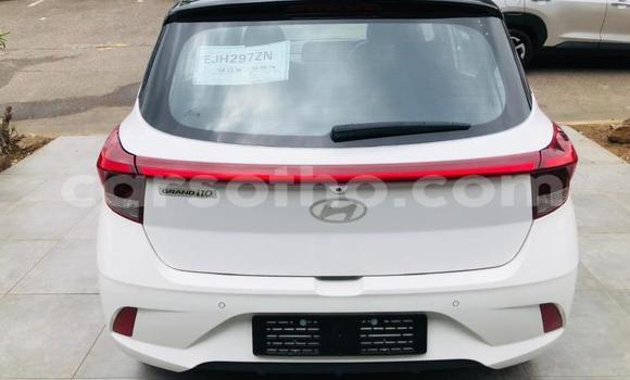 Buy Used Hyundai i10 White Car in Maseru in Maseru Buy Used Hyundai i10 White Car in Maseru in Maseru
