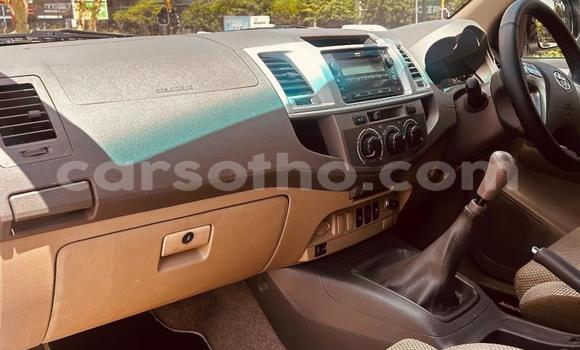 اشتري مستعمل Toyota Fortuner White سيارة في Maseru في Maseru اشتري مستعمل Toyota Fortuner White سيارة في Maseru في Maseru