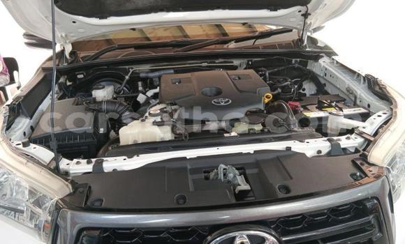 اشتري مستعمل Toyota Hilux White سيارة في Maseru في Maseru اشتري مستعمل Toyota Hilux White سيارة في Maseru في Maseru