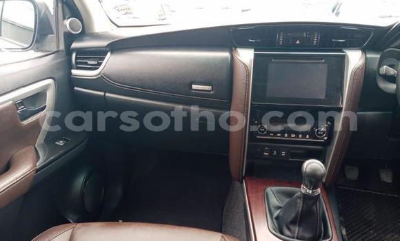 Buy Used Toyota Fortuner Brown Car in Maseru in Maseru Buy Used Toyota Fortuner Brown Car in Maseru in Maseru