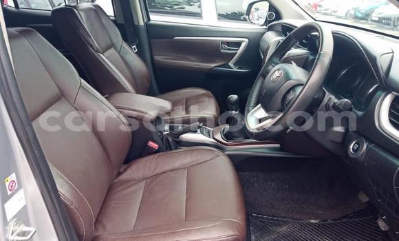 Buy Used Toyota Fortuner Brown Car in Maseru in Maseru Buy Used Toyota Fortuner Brown Car in Maseru in Maseru