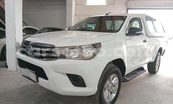 Buy Used Toyota Hilux White Car in Maseru in Maseru
