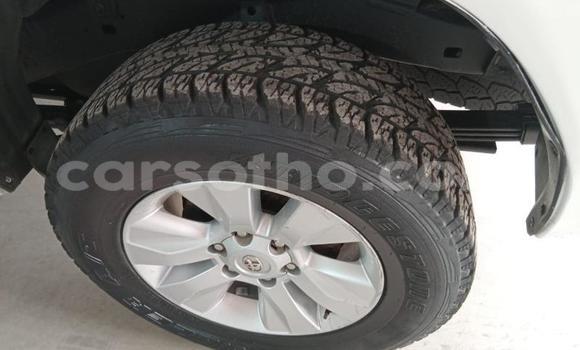 اشتري مستعمل Toyota Hilux White سيارة في Maseru في Maseru اشتري مستعمل Toyota Hilux White سيارة في Maseru في Maseru