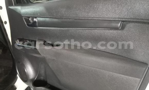 اشتري مستعمل Toyota Hilux White سيارة في Maseru في Maseru اشتري مستعمل Toyota Hilux White سيارة في Maseru في Maseru