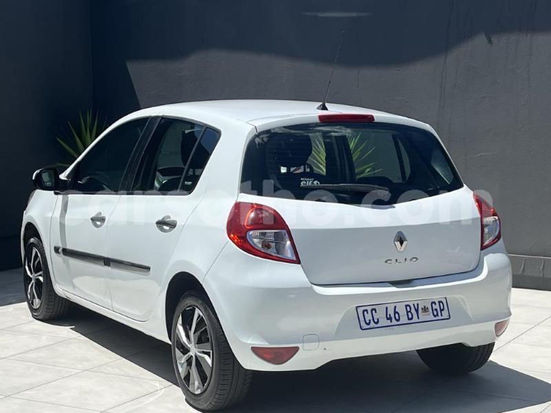 Big with watermark renault clio maseru maseru 31141