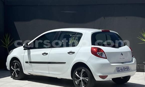 اشتري مستعمل Renault Clio White سيارة في Maseru في Maseru اشتري مستعمل Renault Clio White سيارة في Maseru في Maseru