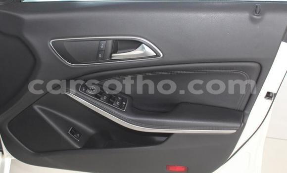 Buy Used Mercedes-Benz CLS–Class White Car in Maputsoa in Leribe Buy Used Mercedes-Benz CLS–Class White Car in Maputsoa in Leribe