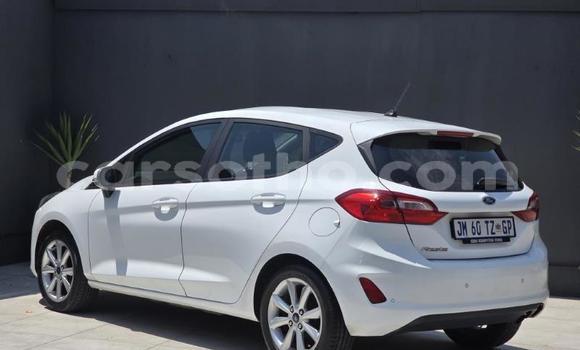 اشتري مستعمل Ford Fiesta White سيارة في Maseru في Maseru اشتري مستعمل Ford Fiesta White سيارة في Maseru في Maseru