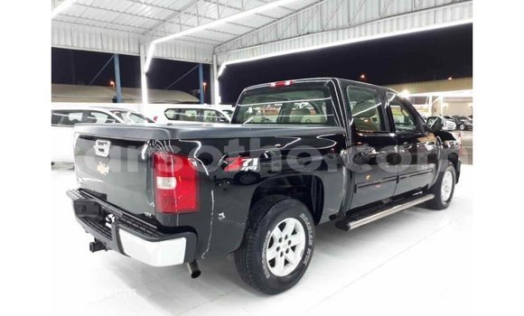 Acheter Import Voiture Chevrolet Silverado Noir à Import - Dubai, Maseru Acheter Import Voiture Chevrolet Silverado Noir à Import - Dubai, Maseru